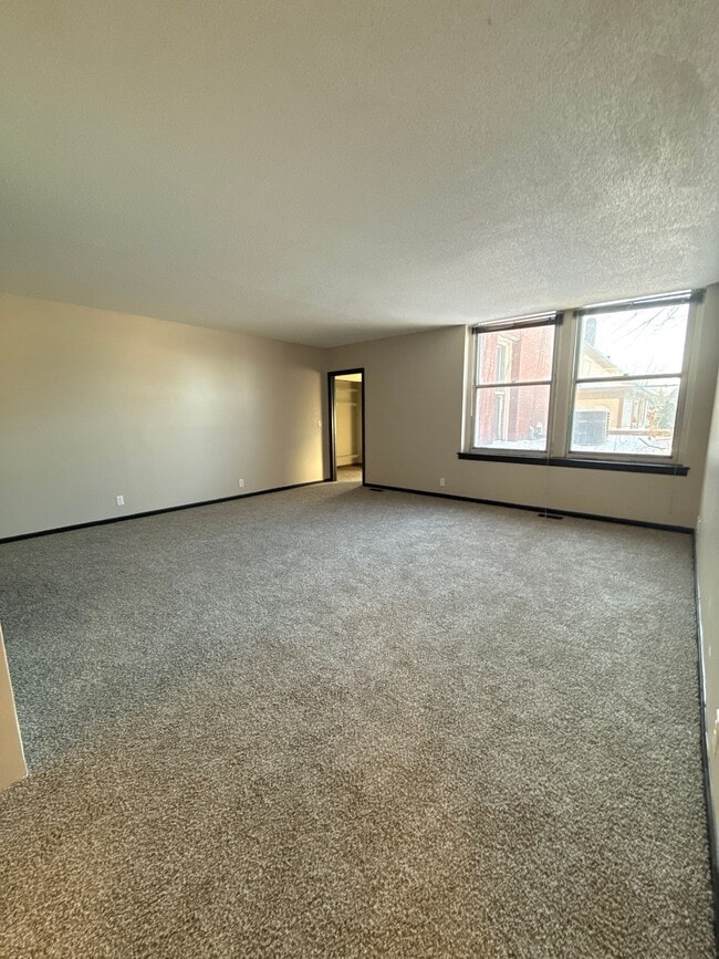 Lincoln School Apartments