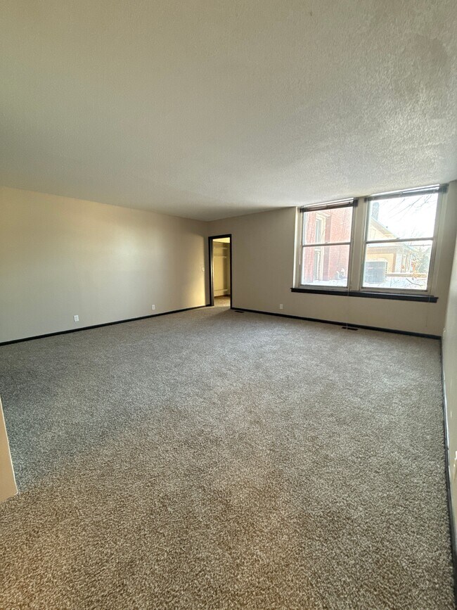 Photo - Lincoln School Apartments
