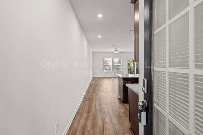 Photo - 1635 Villageside Ct