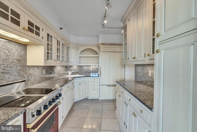 Photo - 1805 Crystal Dr Unit 511S