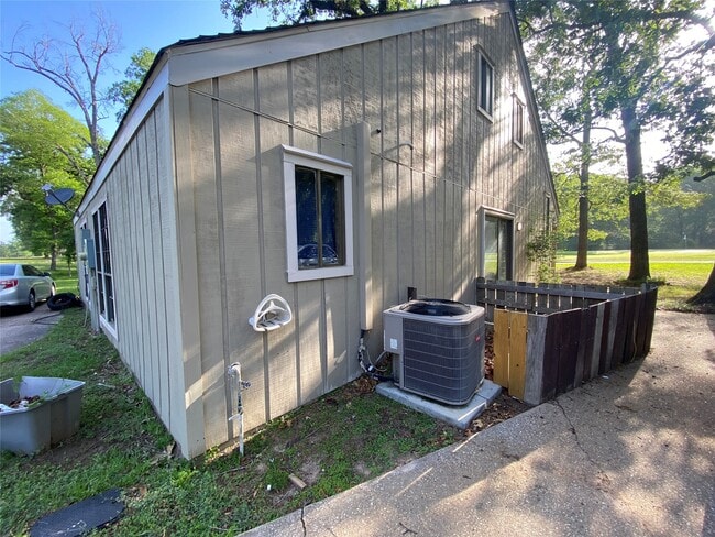 Photo - 22358 Piney Point Rd Unit C