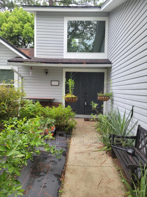 Photo - 2746 Grayton Ct