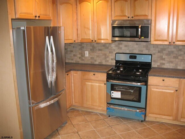 Photo - 204 Barr Ave