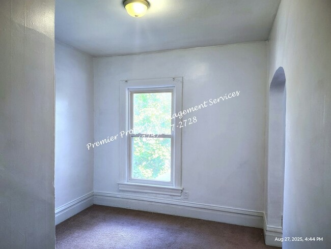 Photo - 1005 Highland Ave Unit 2