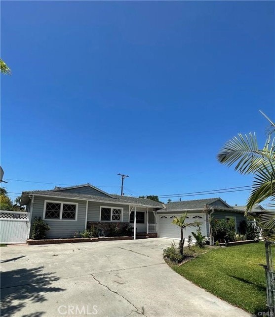 Building Photo - 14261 Cedarwood St