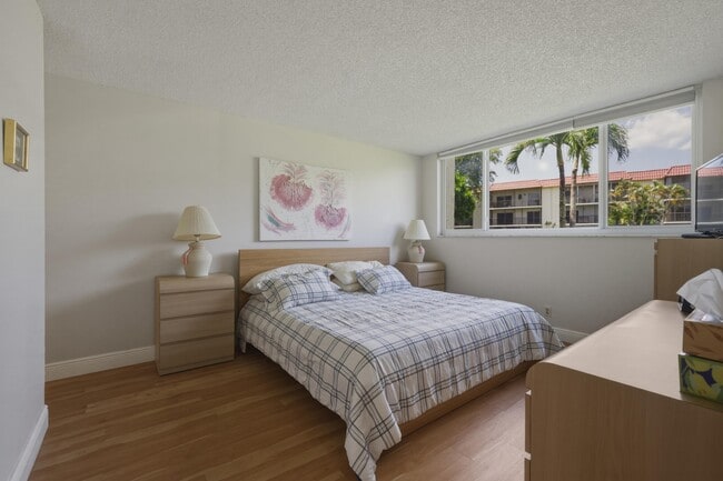 Photo - 371 S Hollybrook Dr Unit 106