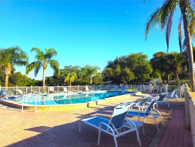 Photo - 1285 Mission Hills Blvd