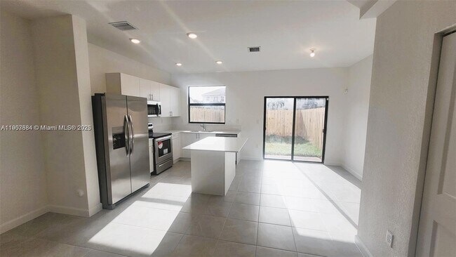 Photo - 24563 SW 117th Ct