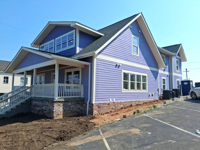 Photo - 6BR/6BA in Fort Sanders |Off Campus Housin...