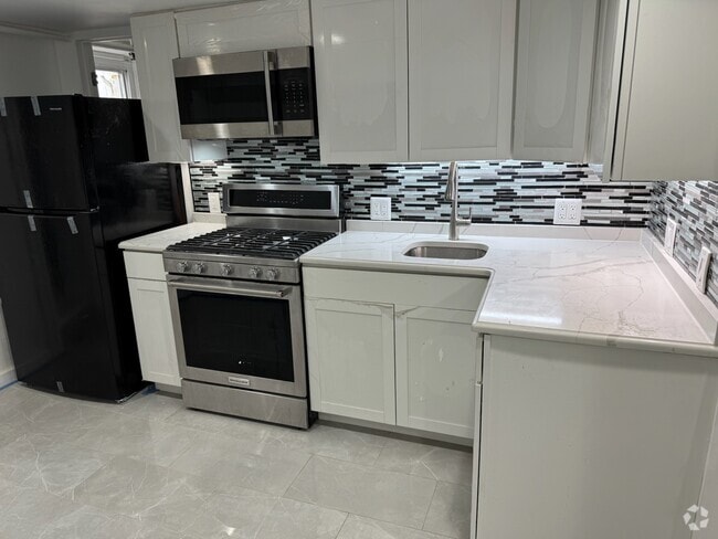 Building Photo - 316 6th St Unit 1 Rental