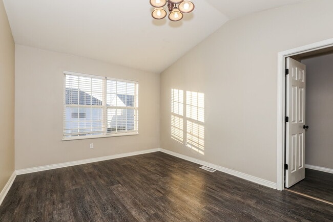 Photo - 6379 McKee Dr
