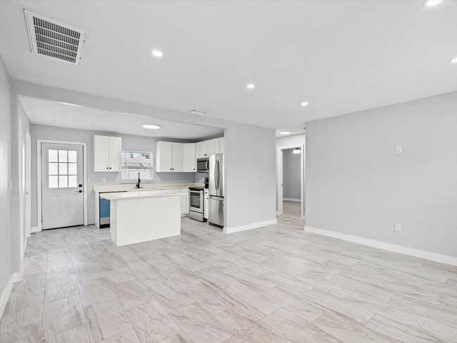 Photo - 6615 Del Prado Terrace