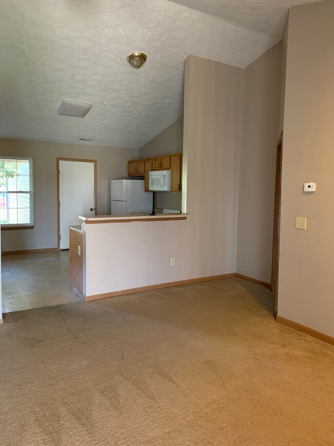 Photo - 2 bedroom, 2 full Bath, 2 car attached garage, West Lafayette duplex.