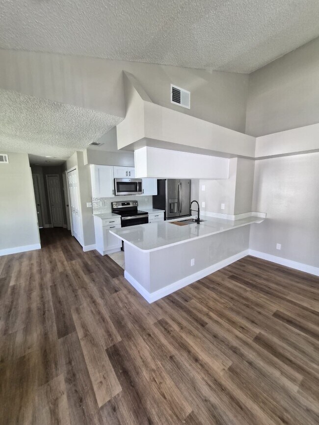 Photo - 5004 Laguna Bay Cir Unit 48