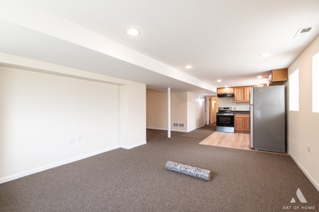 Photo - 3301 N Kilbourn Ave Unit G