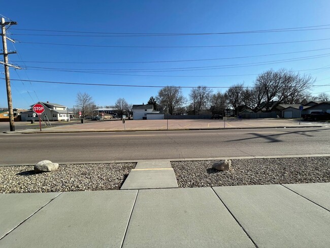 Photo - 200 W 7th Ave Unit 2 (down)