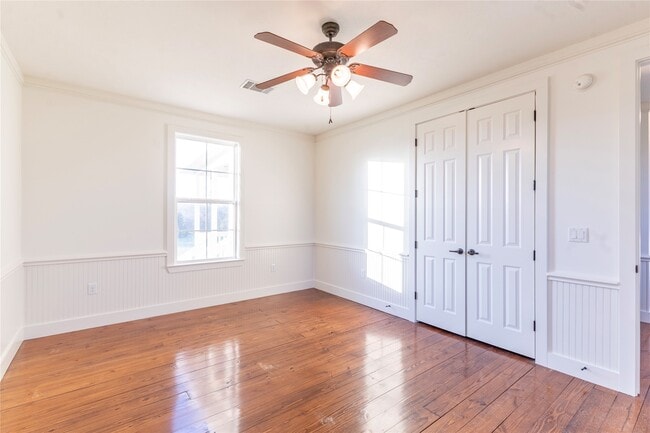 Photo - 3831 Meadow View Ln