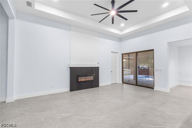 Photo - 142 SW 33rd Pl