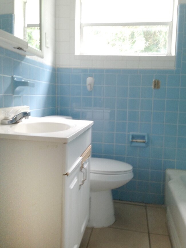 Photo - 3 Bedroom 1 Bathroom Single Family House