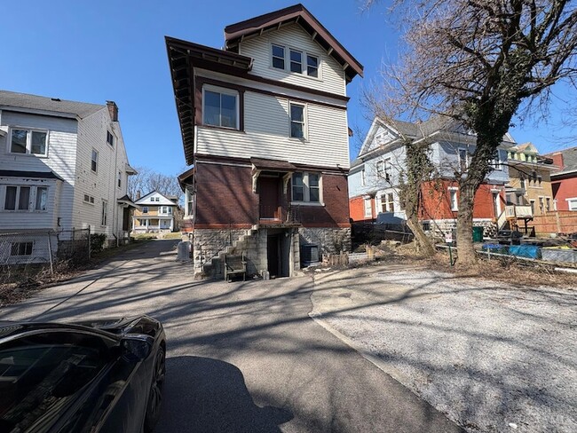 Photo - 2218 Highland Ave