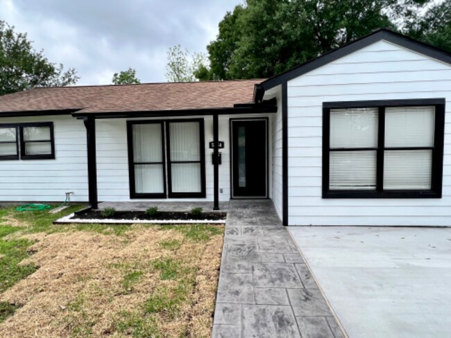 Photo - 5154 Balkin St House