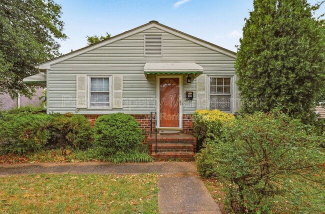 Photo - 3322 Woodrow Ave
