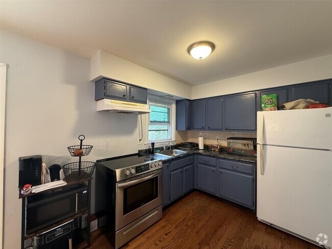 Building Photo - 33 Mi-Anna Dr Unit #1 Rental