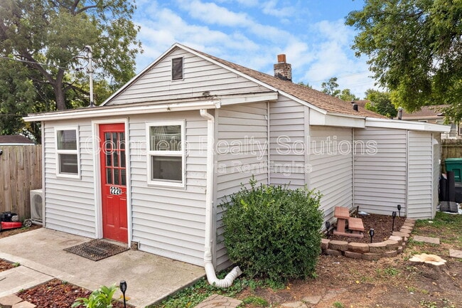 Photo - 222 W Felton Ave