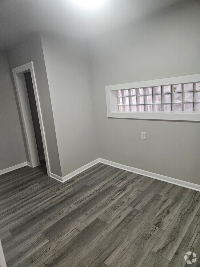Building Photo - 3257 W Fulton Blvd Unit 3257 W. Fulton Rental
