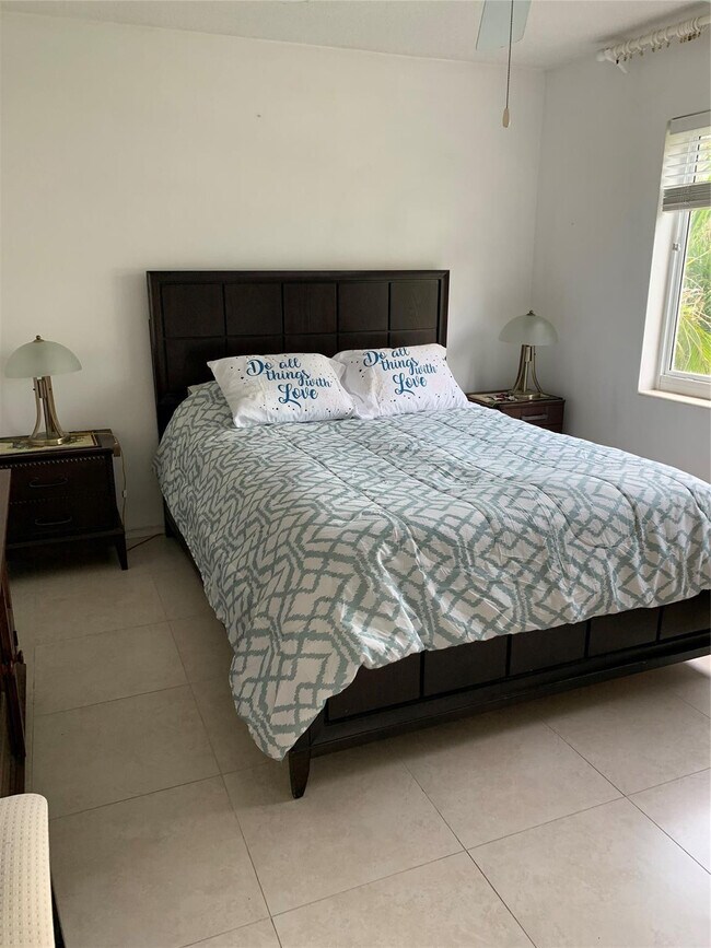 Photo - 3205 SE 7th St Unit 201