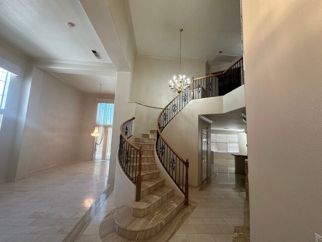 Photo - 3854 Broadmead St