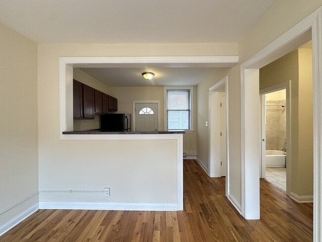 Photo - 4426 N Wolcott Ave Unit J02W