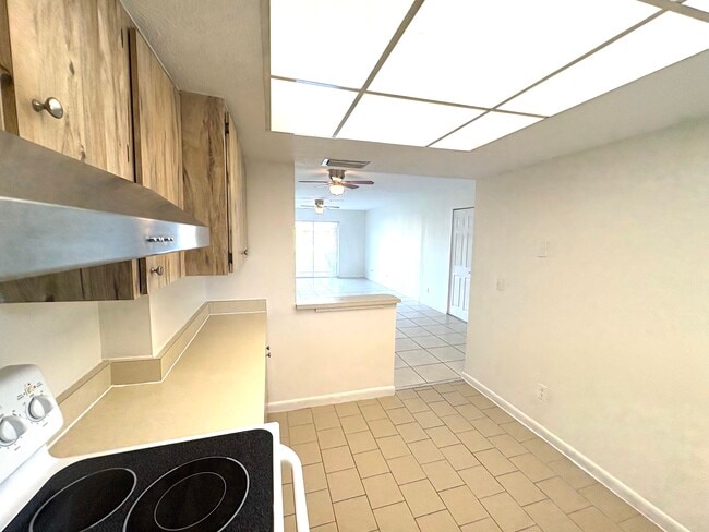 521 NE 24th Pl Unit 0