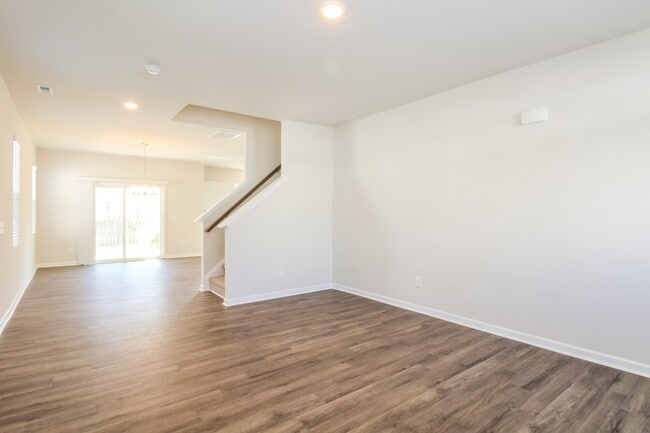 Photo - 1532 Corbett St