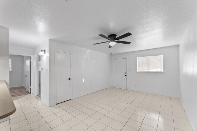 Photo - 11103 Renel Dr