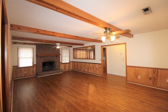 Photo - 60 Crowndale Ct