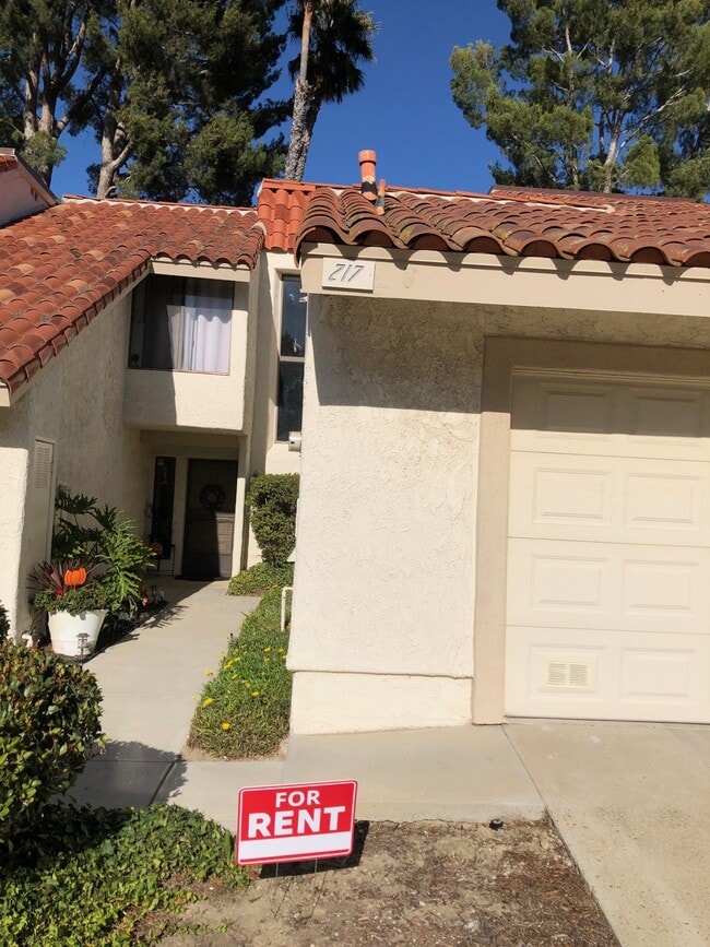 Entrada - 217 Red Oak Ln