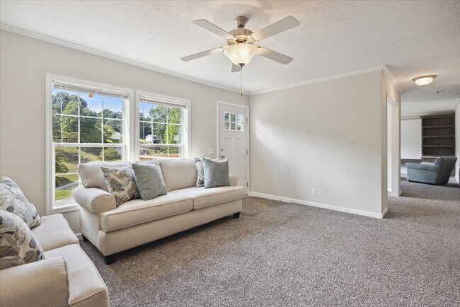 Photo - 8460 Reedy Creek Rd