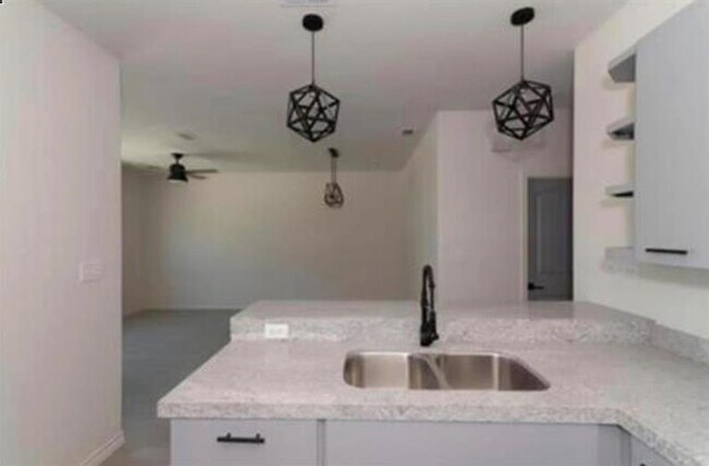 7608 Rocio Dr Unidad 16