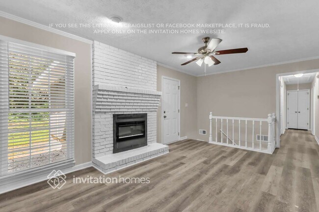 Photo - 460 Glendale Ct SW