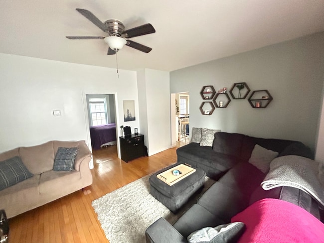 25 Adrian St Unit 1