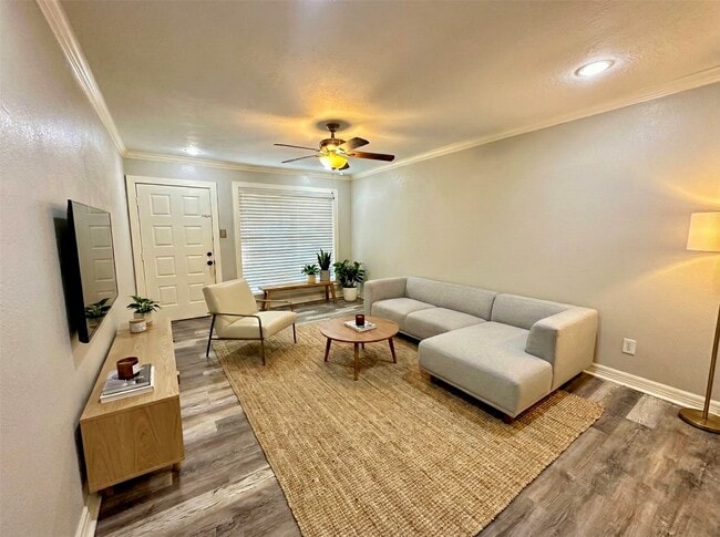 Photo - 7313 Gulf Fwy Unit 903
