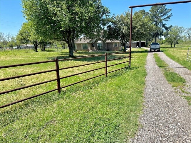 Photo - 19303 Becker Rd Casa
