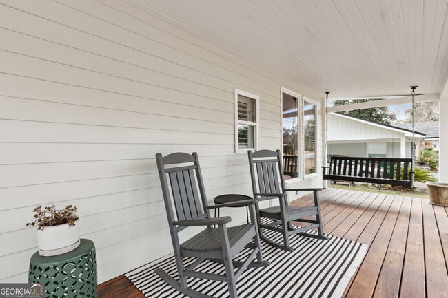 Photo - 208 Bishop Cir