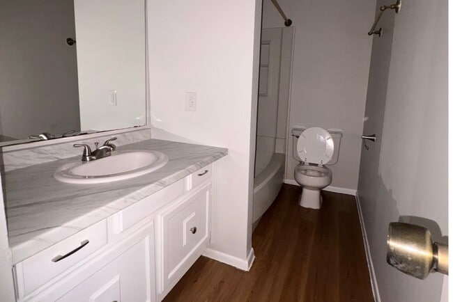 Photo - 1005 Castle Heights Dr Unit N/A