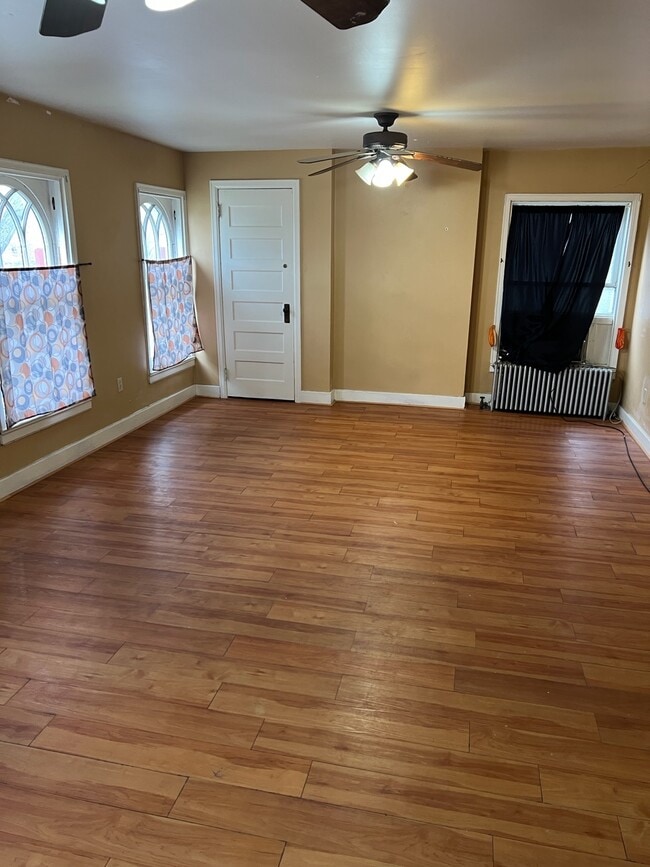 Photo - 4740 Friendship Ave