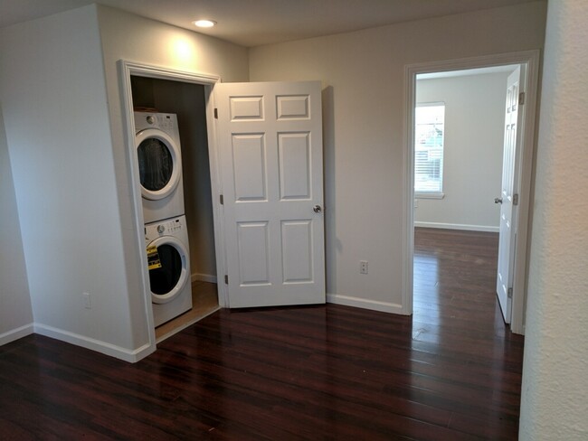 laundry room - 1056 45th St Apartments Unit B