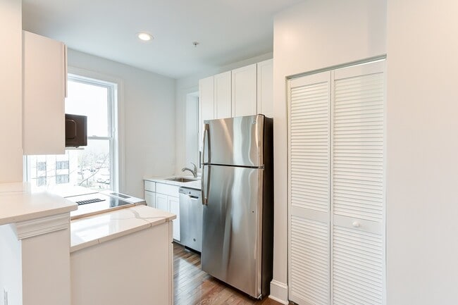 Photo - 1201 Q St NW