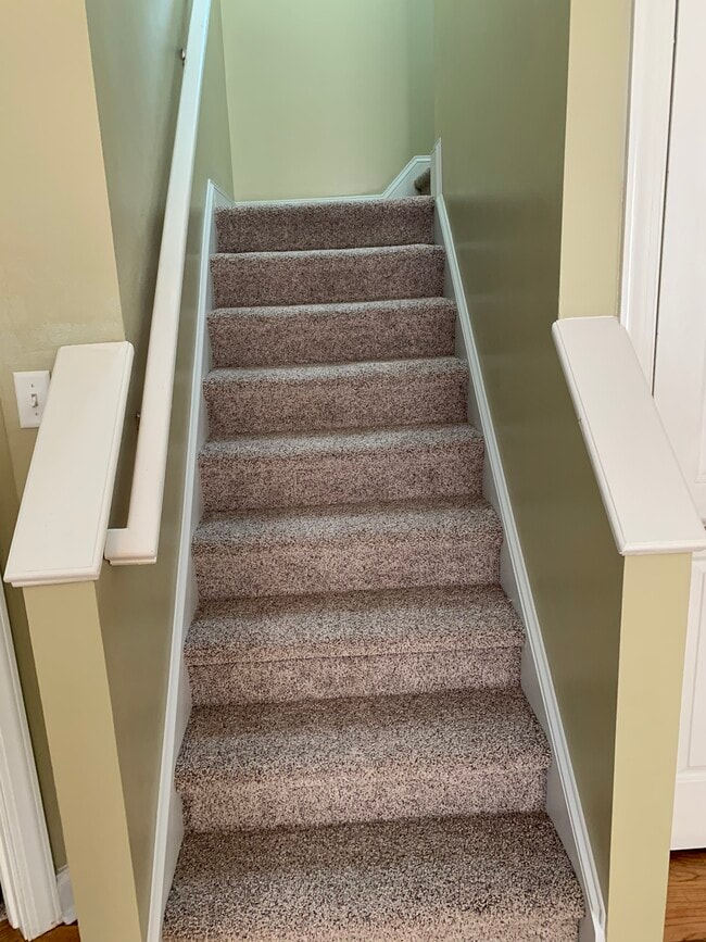 Photo - 1024 Hazel St Unit Bedroom 2 Upstairs