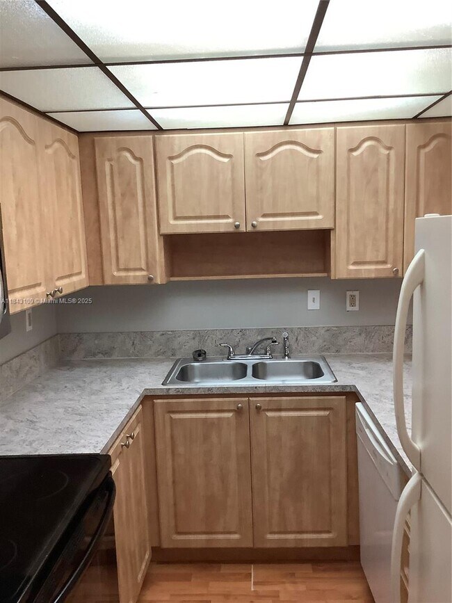Photo - 9301 SW 92nd Ave Unit A106